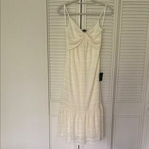 Elegant Cream Lace Dress